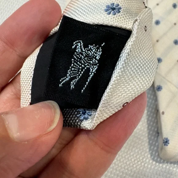 Authentic Burberry men’s silk scarf